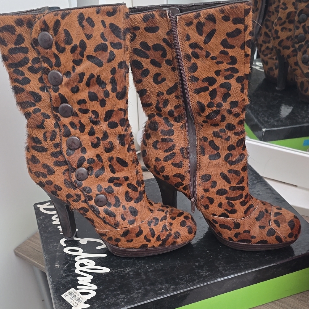 Sam Edelman Brown and Black Heeled Boots with Sleek Design